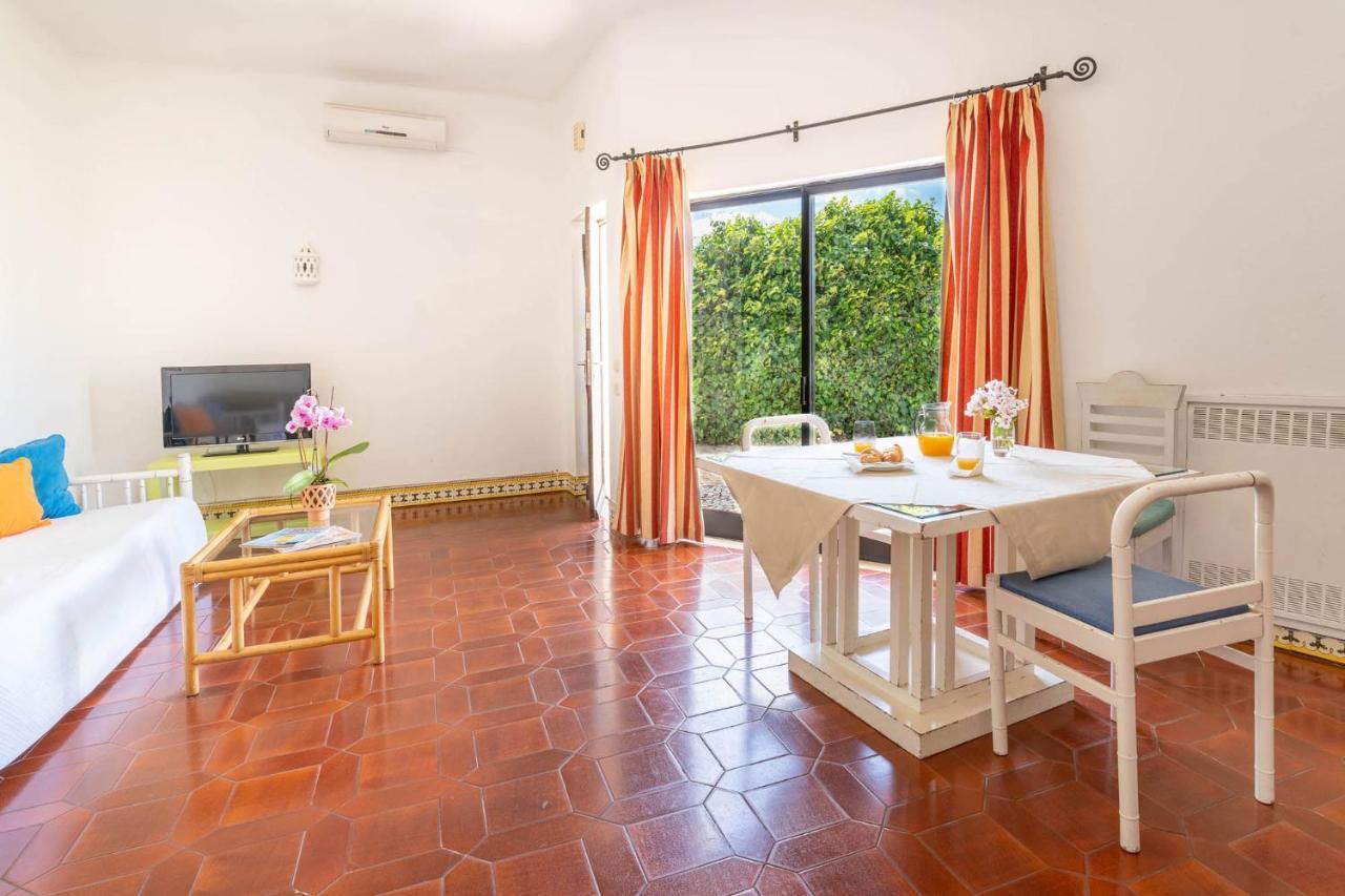 Pateo Apartments (Adults Only) Albufeira Exteriör bild