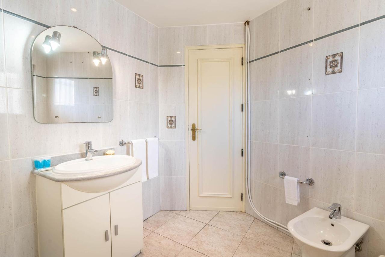 Pateo Apartments (Adults Only) Albufeira Exteriör bild